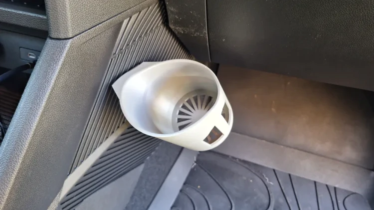 Dacia Duster Bigster Sandero Uchwyt na Butelkę PET 1,5.webp