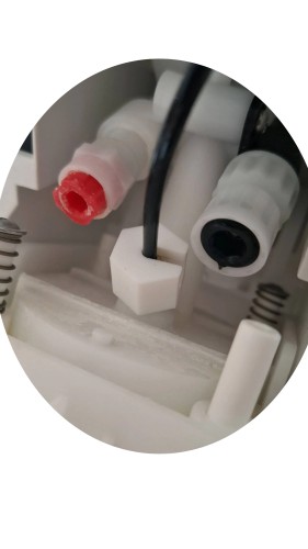 Nakrętka przeowdu do saturatora sosdastream.jpg